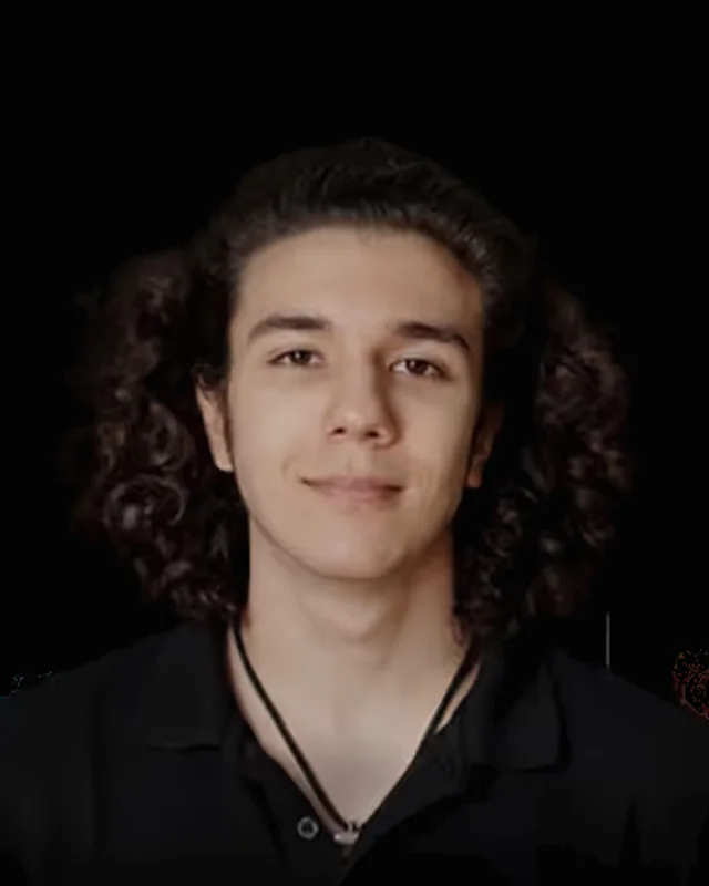 Tufan Kaya, Grafik tasarım uzmanı